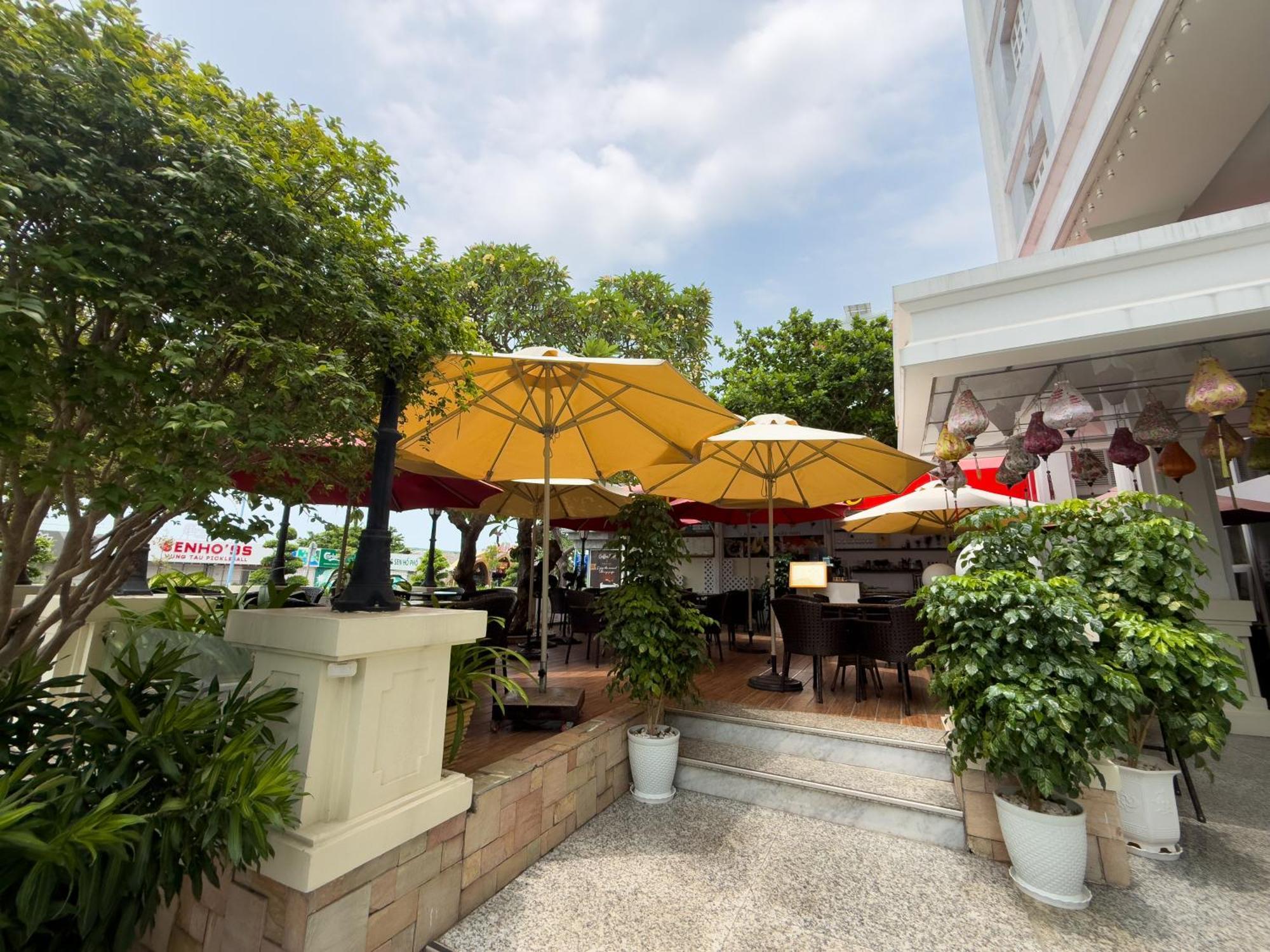 Phoenix Hotel Вунгтау Экстерьер фото