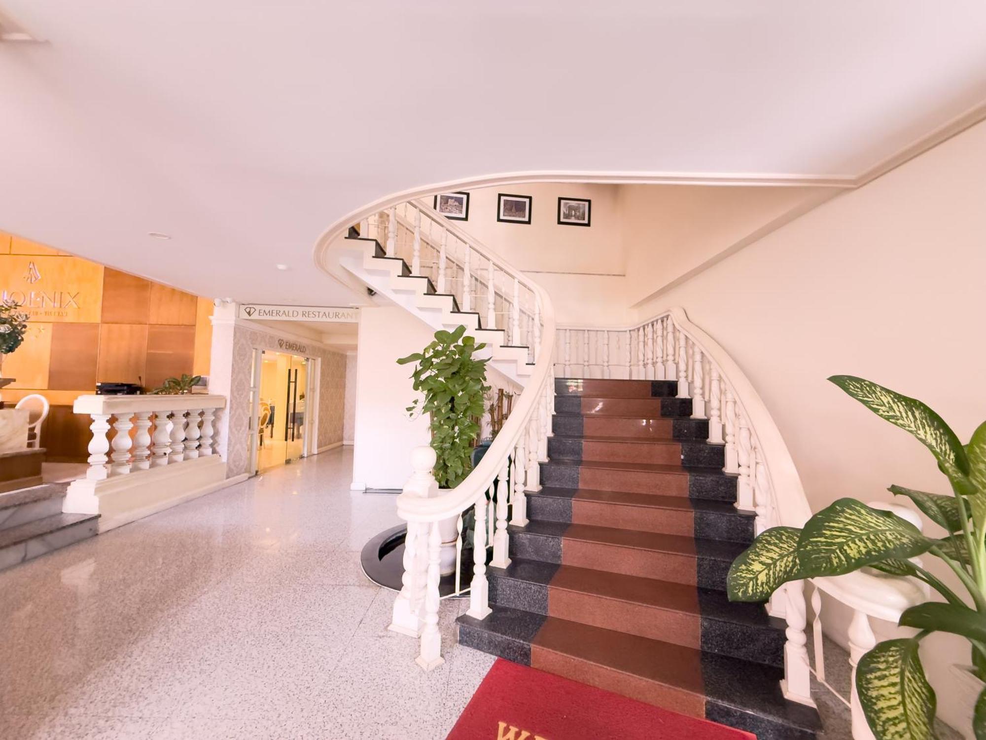 Phoenix Hotel Вунгтау Экстерьер фото